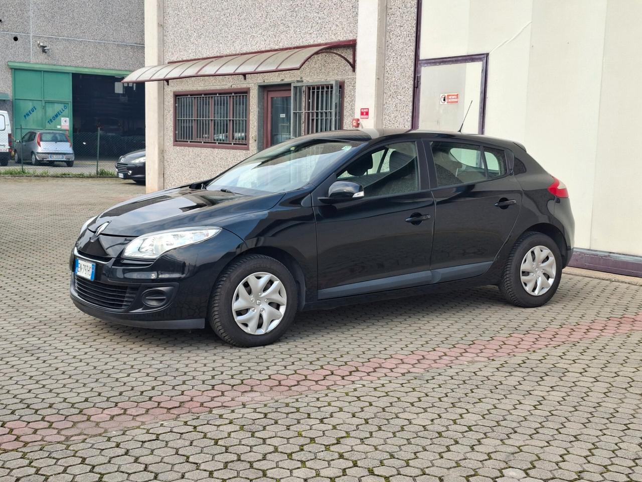 Renault Megane 1.5 dci Live *NEOPATENTATI*
