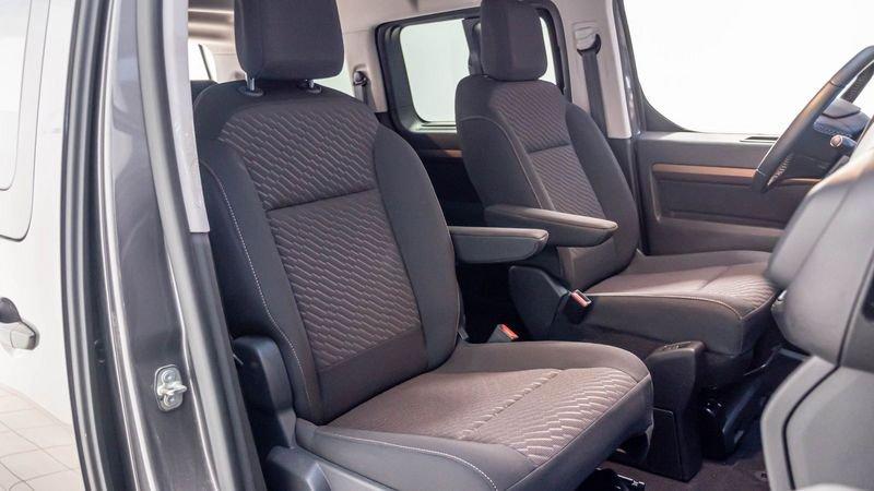 Toyota Proace Verso El. ctric 50 kWh L0 Compact D Executive