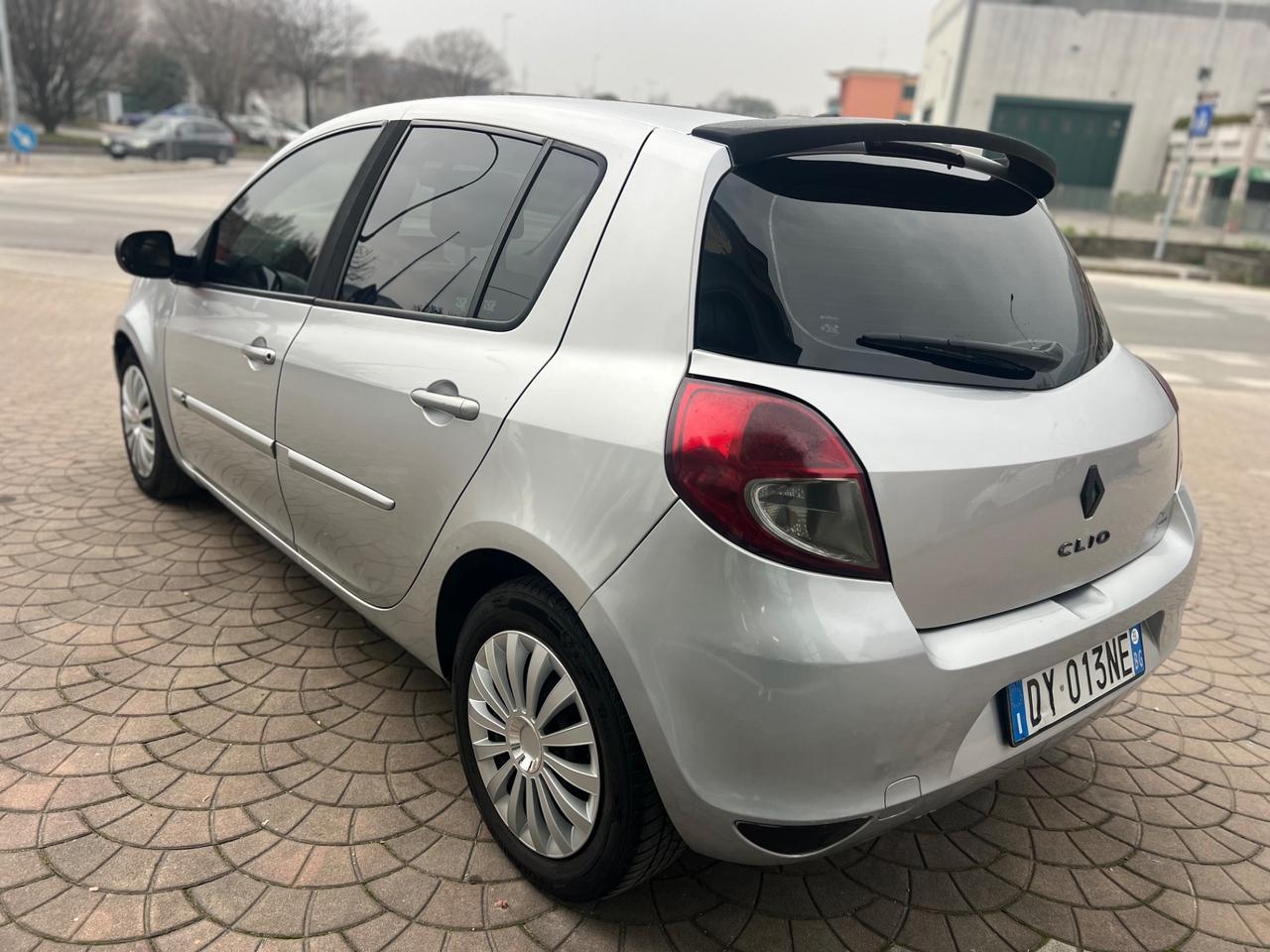 Renault Clio 1.2 benz - GARANZIA 12 MESI