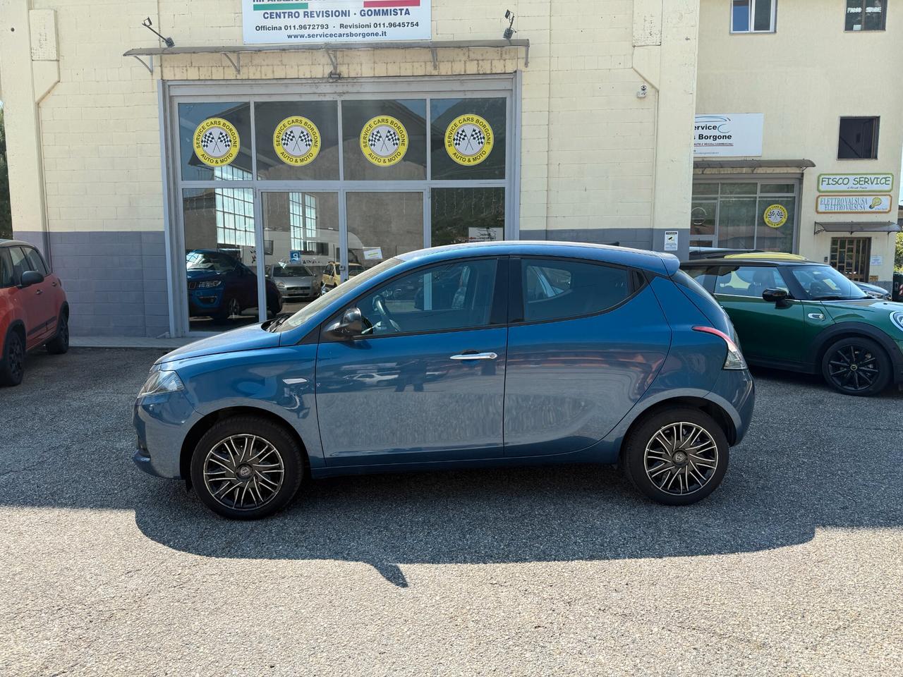 Lancia Ypsilon 1.0 FireFly 5 porte S&S Hybrid Gold