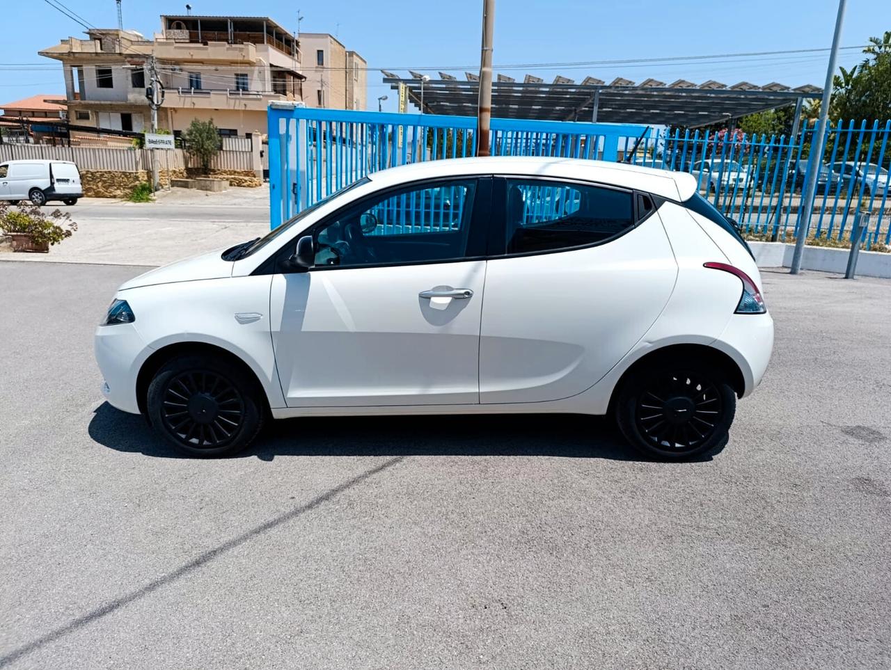 Lancia Ypsilon 1.0 FireFly 5 porte S&S Hybrid Ecochic 2021