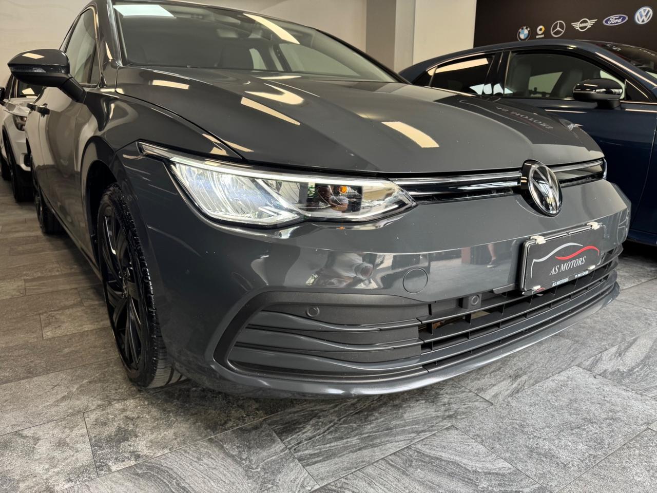 Volkswagen Golf 8 2.0 TDI R-Line Finanziabile
