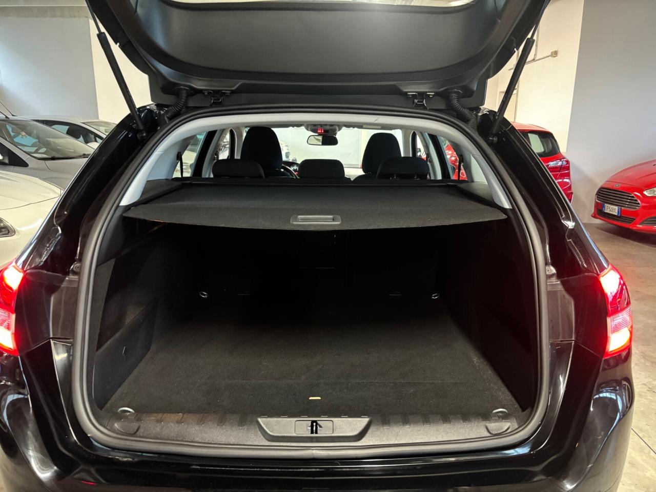 Peugeot 308 BlueHDi 120 SS SW Business