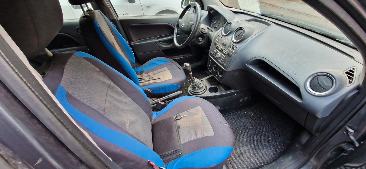 Ford Fiesta 1.4 TDCi 5p. Ghia per export
