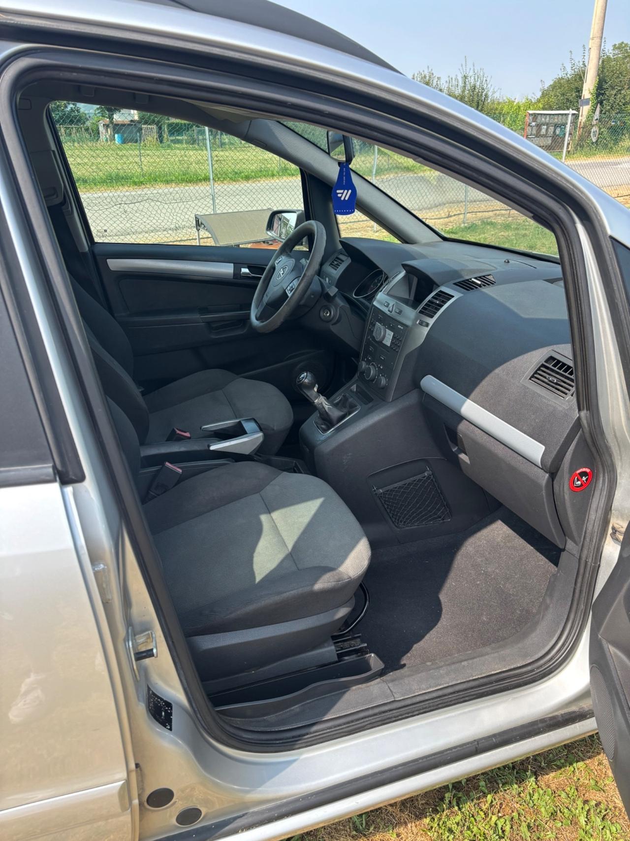 Opel Zafira 1.6 16V ecoM 94CV Cosmo 7 posti