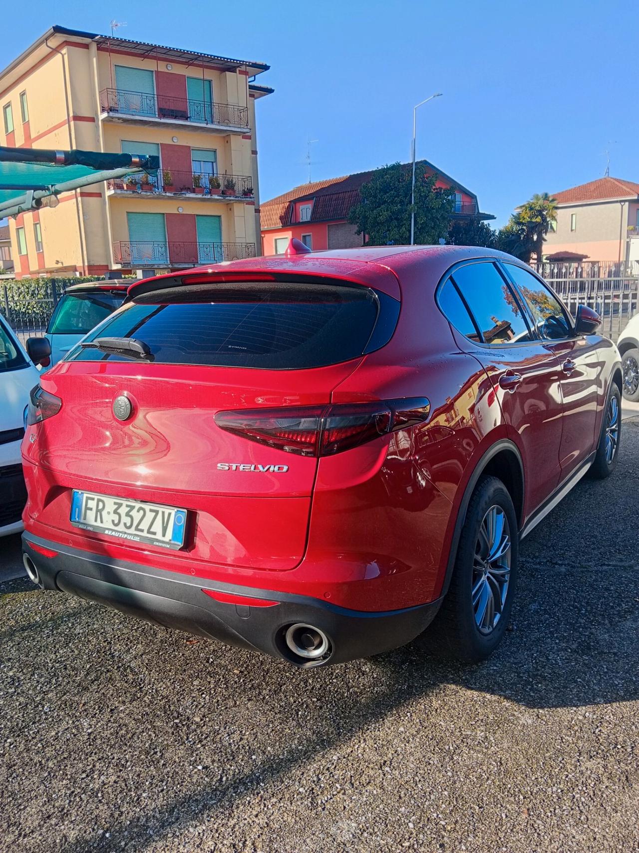 Alfa Romeo Stelvio 2.2 Turbodiesel 210 CV AT8 Q4 Executive
