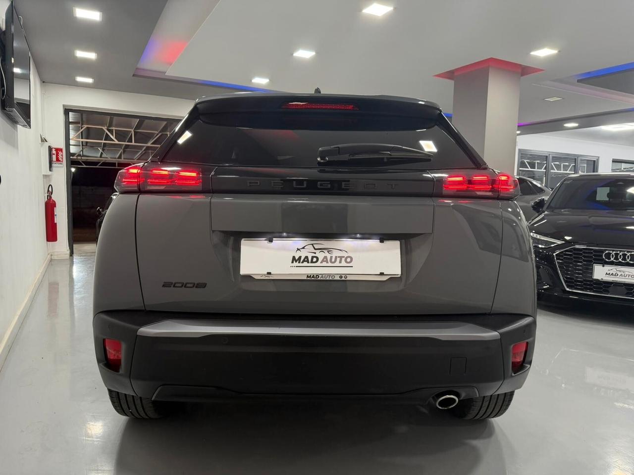 Peugeot 2008 BlueHDi 130 S&S EAT8 Allure