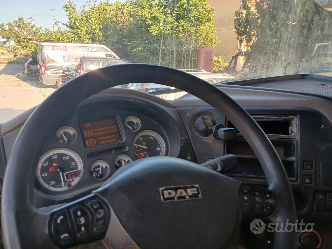 DAF 105 460