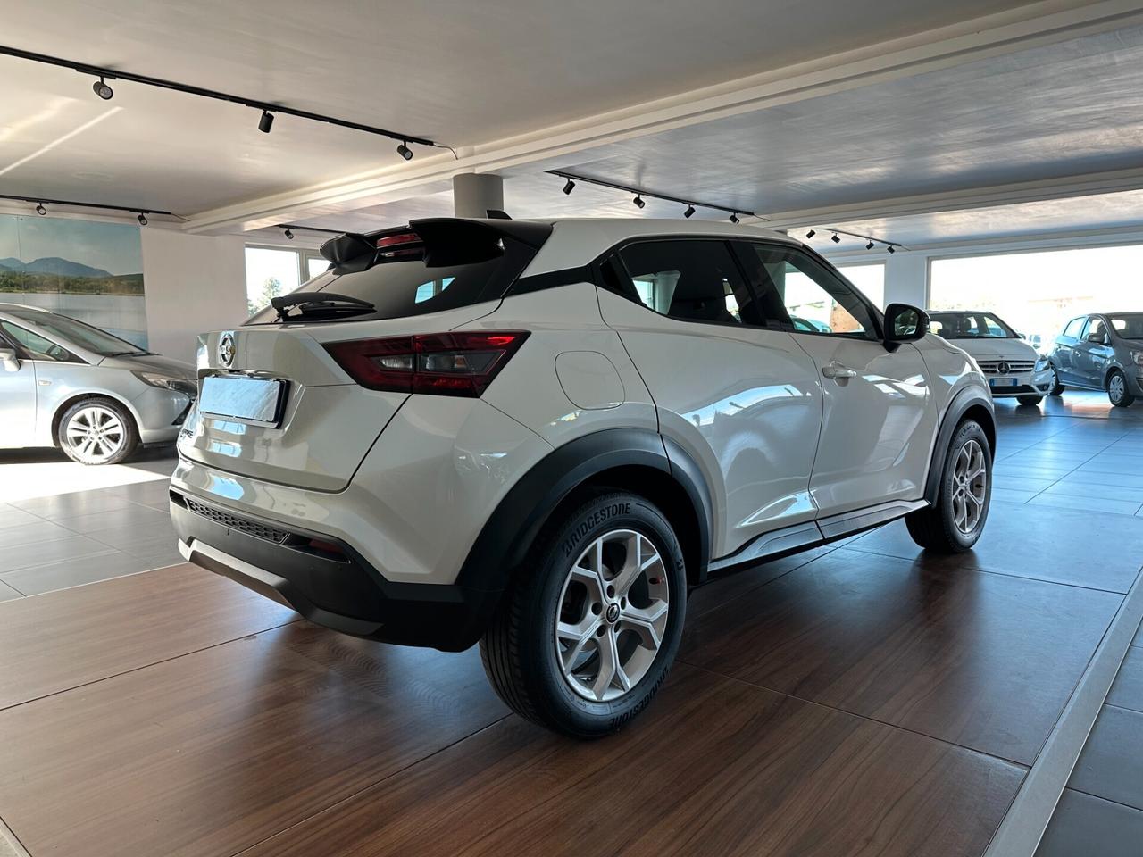 Nissan Juke 1.0 DIG-T 114 CV N-Connecta