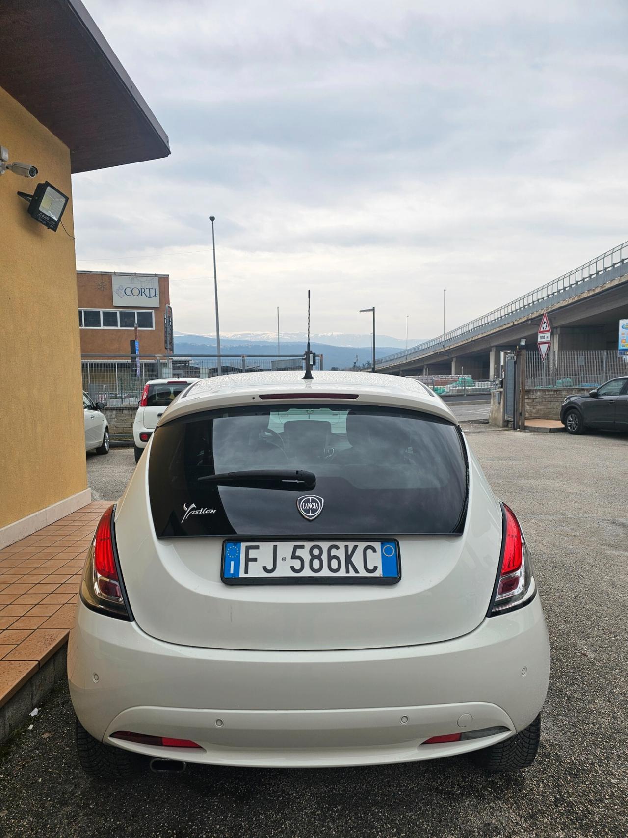 Lancia Ypsilon 1.2 69 CV 5 porte GPL Ecochic Mya