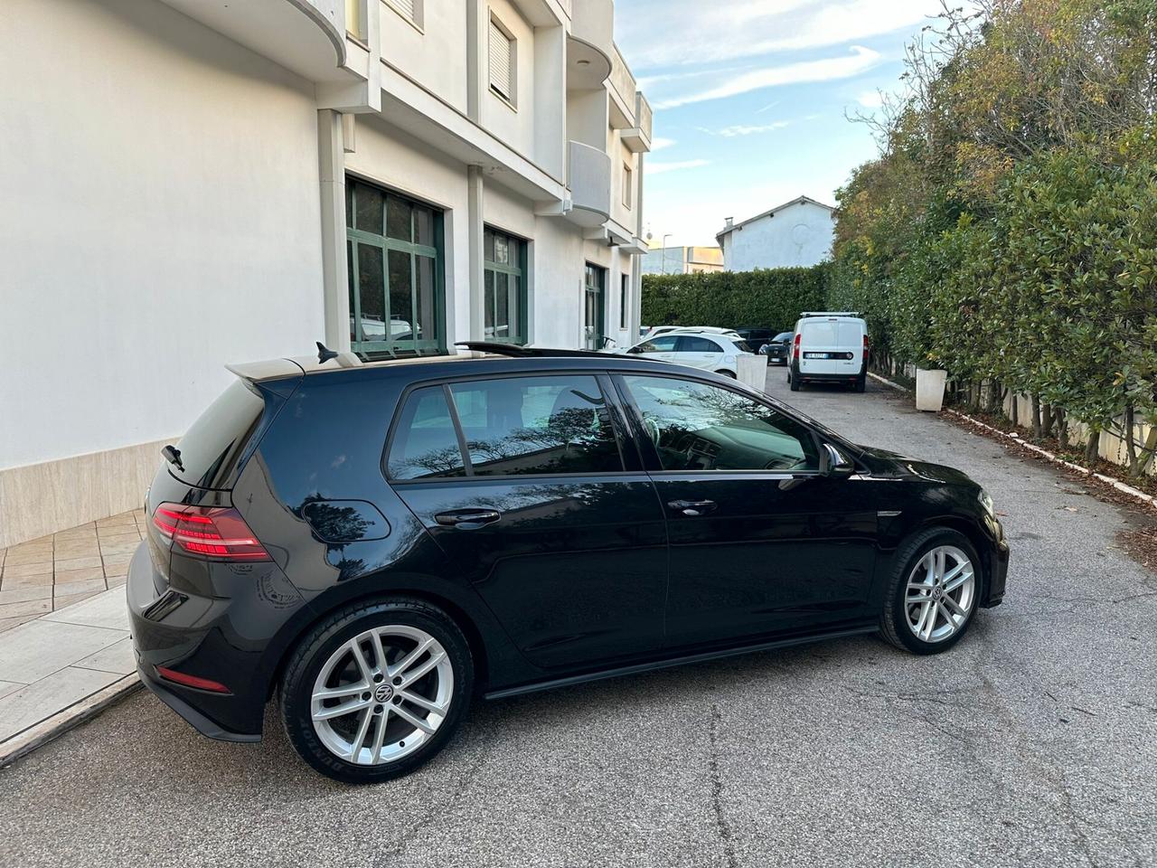 Volkswagen Golf GTD 2.0 TDI DSG 5p.