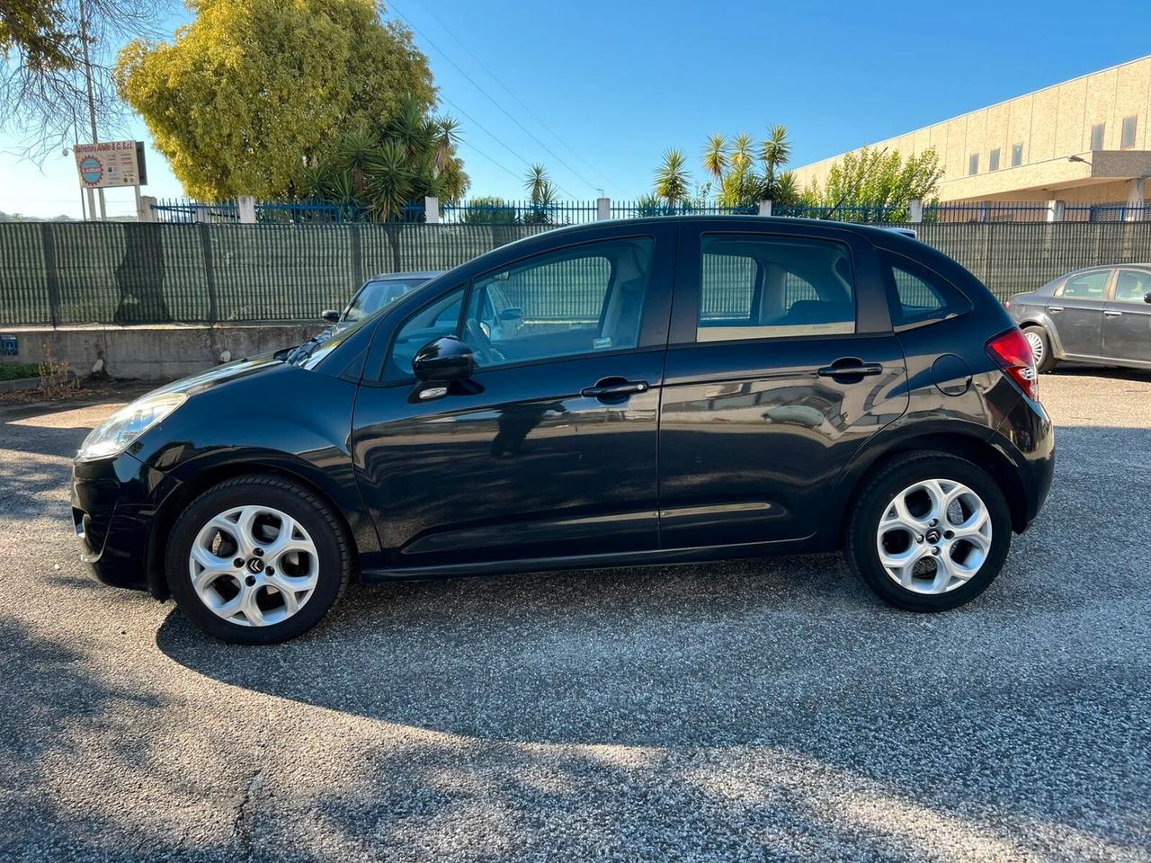 Citroen C3 1.1 Benzina Exclusive ZEN - unico proprietario neopatentati si