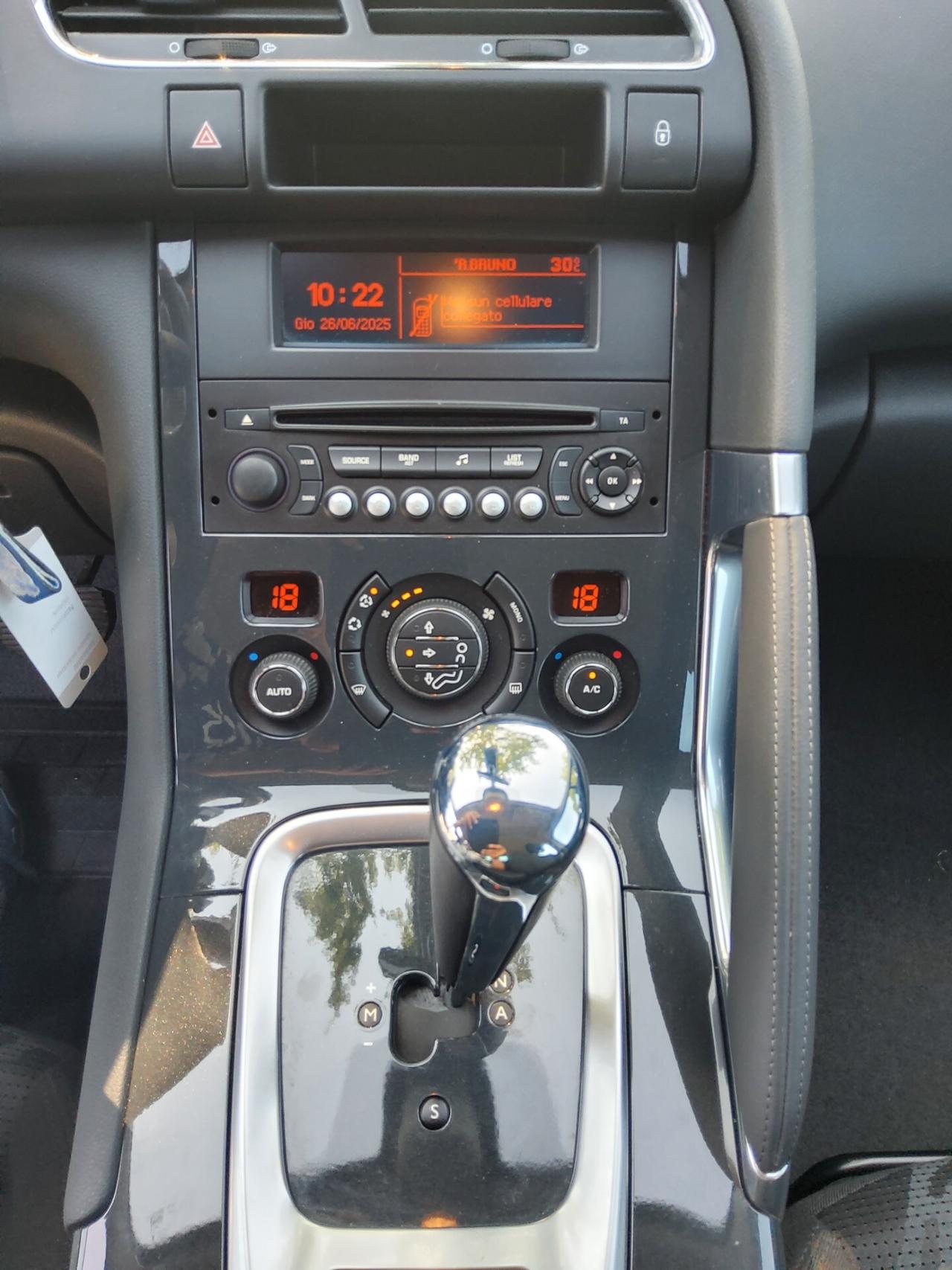 Peugeot 3008 1.6 e-HDi 112CV cambio robotizzato Stop&Start Active