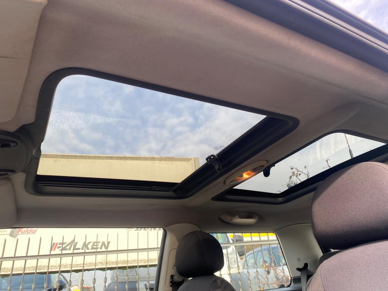 Mini 1.4 tdi One D de luxe tetto clima aut.