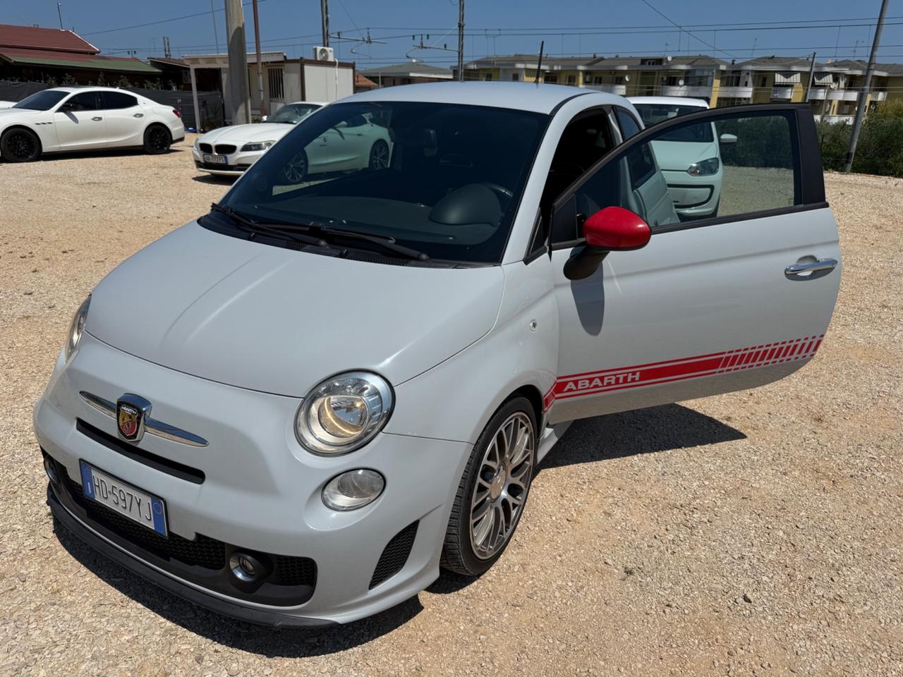 Abarth 500 1.4 Turbo T-Jet 2014 8.999€ PERMUTE