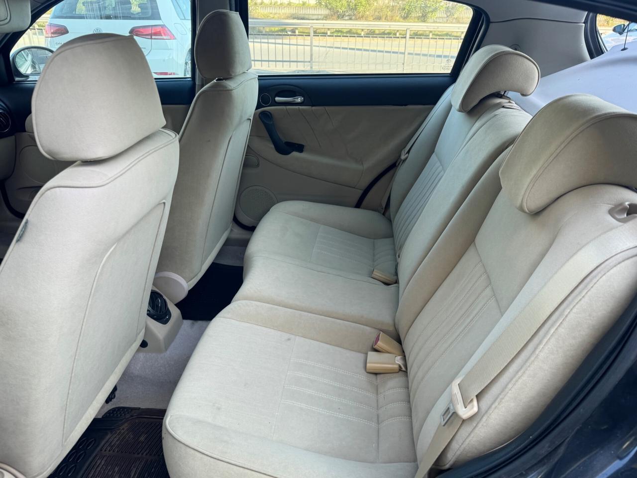 Alfa Romeo 147 1.6 16V TS 5P. Distinctive 45.000km