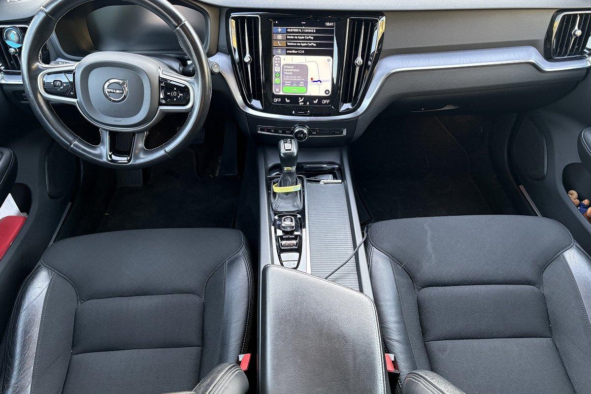 VOLVO V60 D4 AWD Geartronic Business Plus