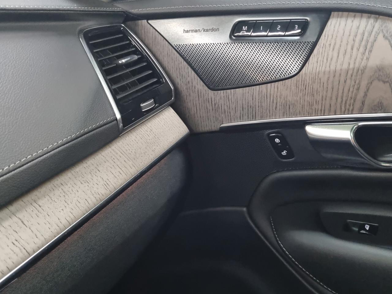 Volvo XC 90 B5 (d) AWD Geartronic 7 posti Inscription