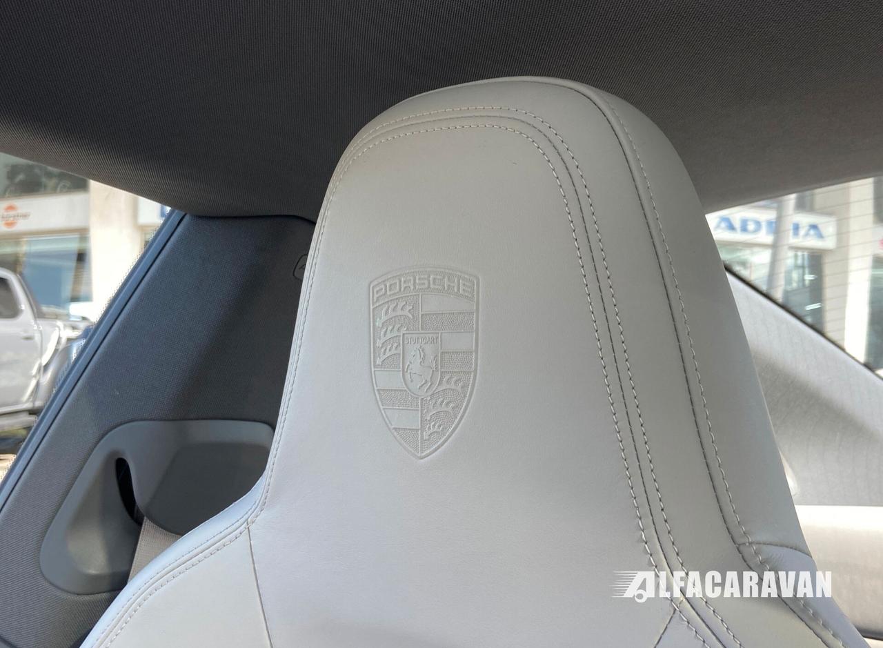 Porsche 911 992 Coupe 3.0 Carrera 4S auto
