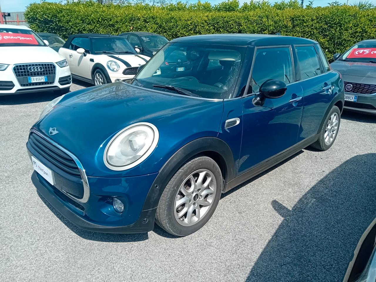 Mini Cooper 1.5 D 5 porte automatico
