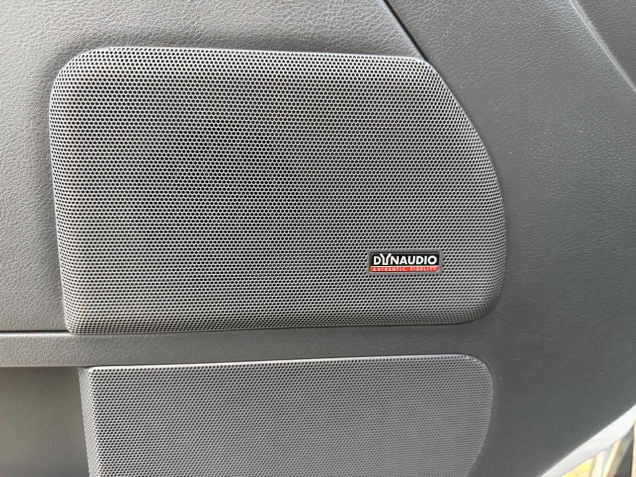 T5 Multivan 2.5 TDI/174CV 4motion 4x4 CONCERT 7 posti