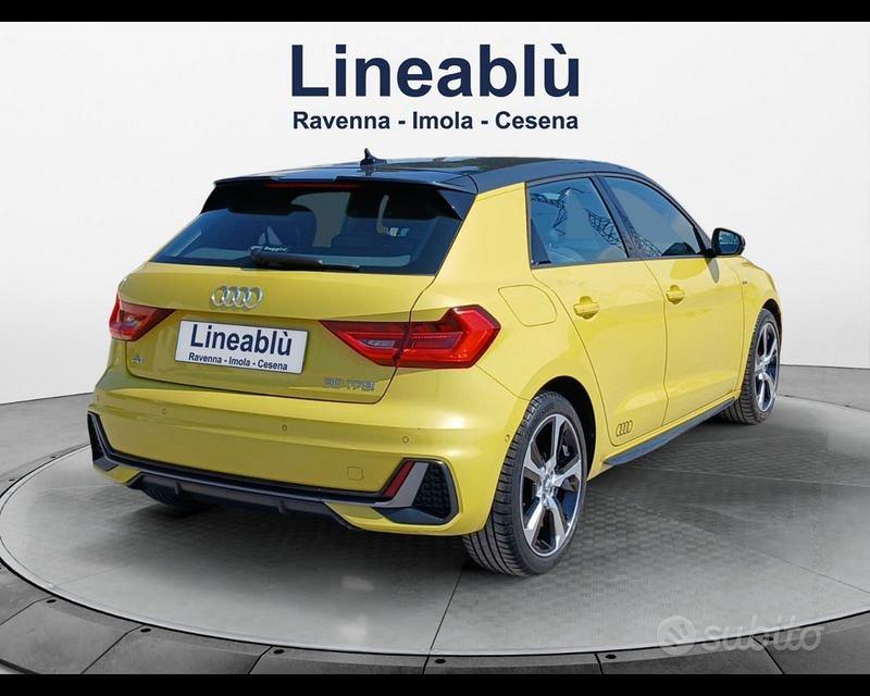 Audi A1 2nd serie citycarver 30 TFSI