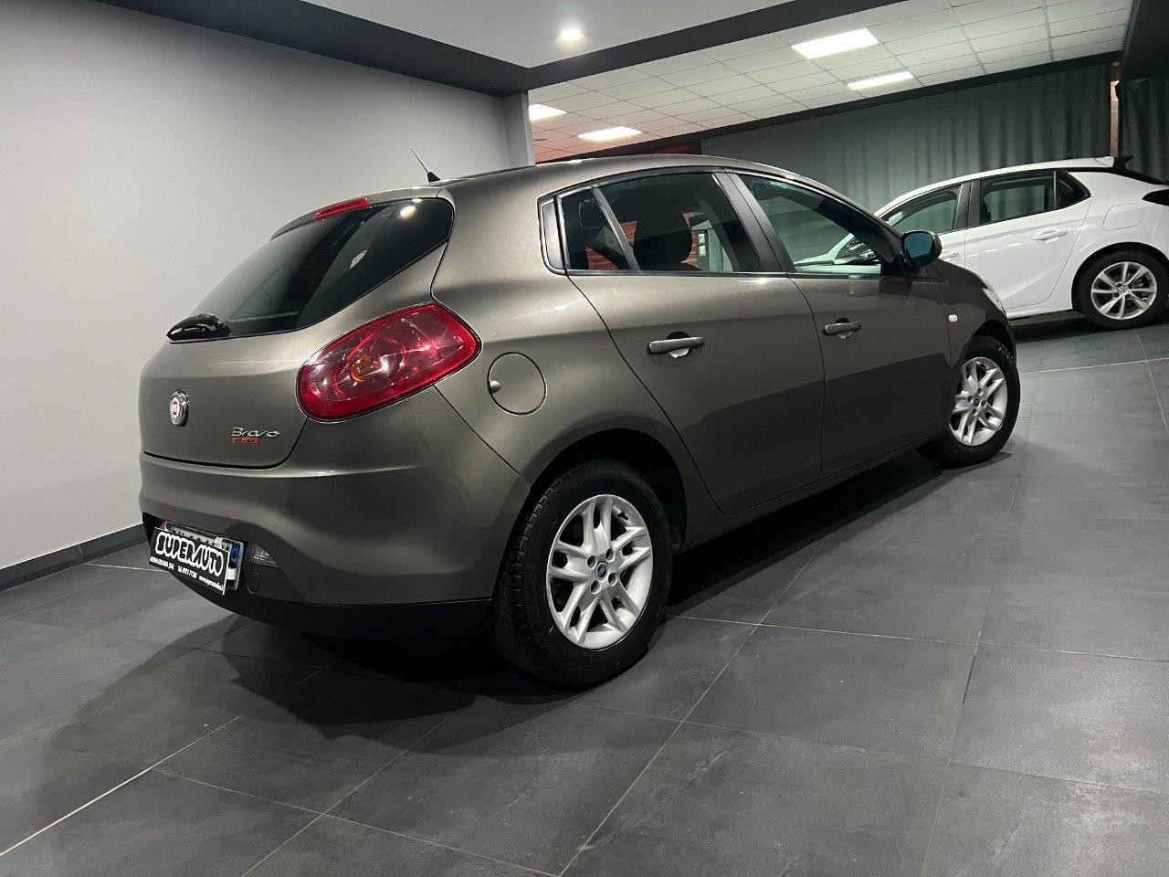 Fiat Bravo 1.9 mjt 120 CV Emotion TAGLIANDI + DISTRIBUZIONE OK