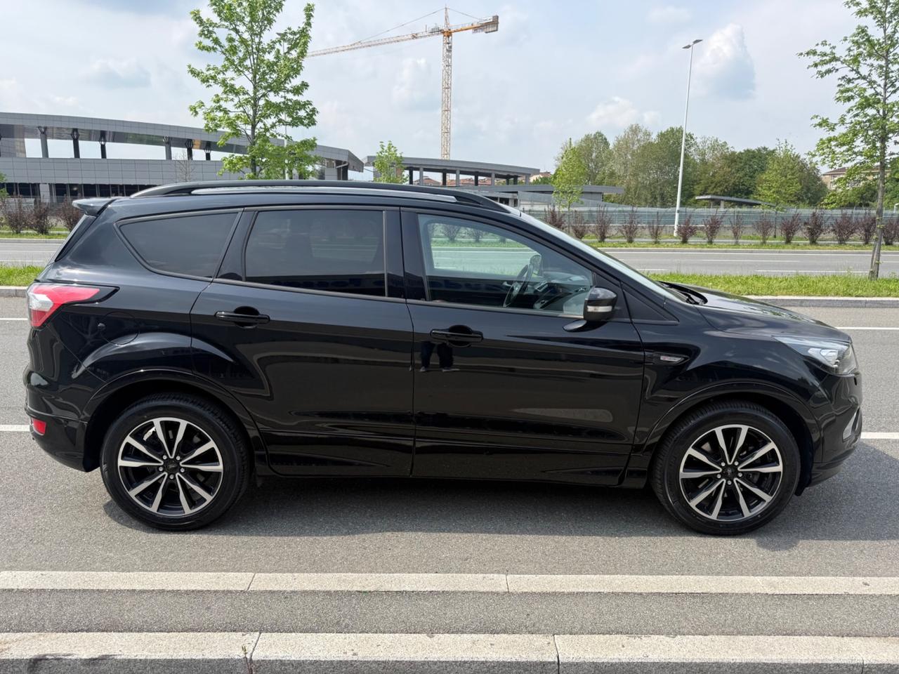 Ford Kuga 1.5 TDCI 120 CV S&S 2WD ST-Line