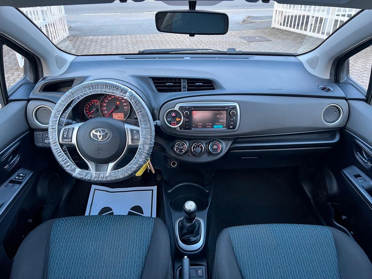 Toyota Yaris 1.0 5 porte Lounge