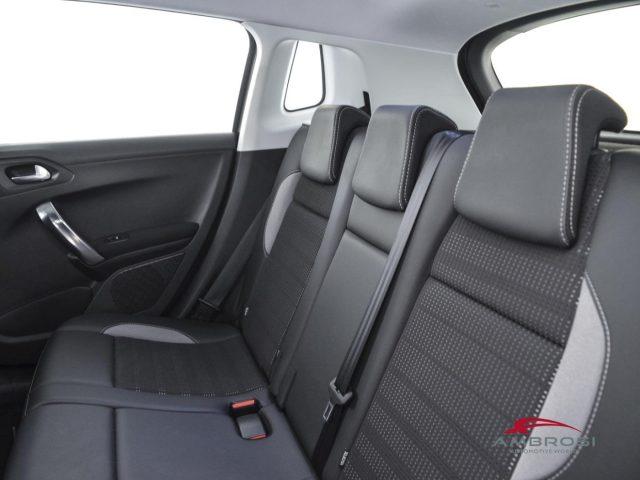 PEUGEOT 2008 120 S&S Allure
