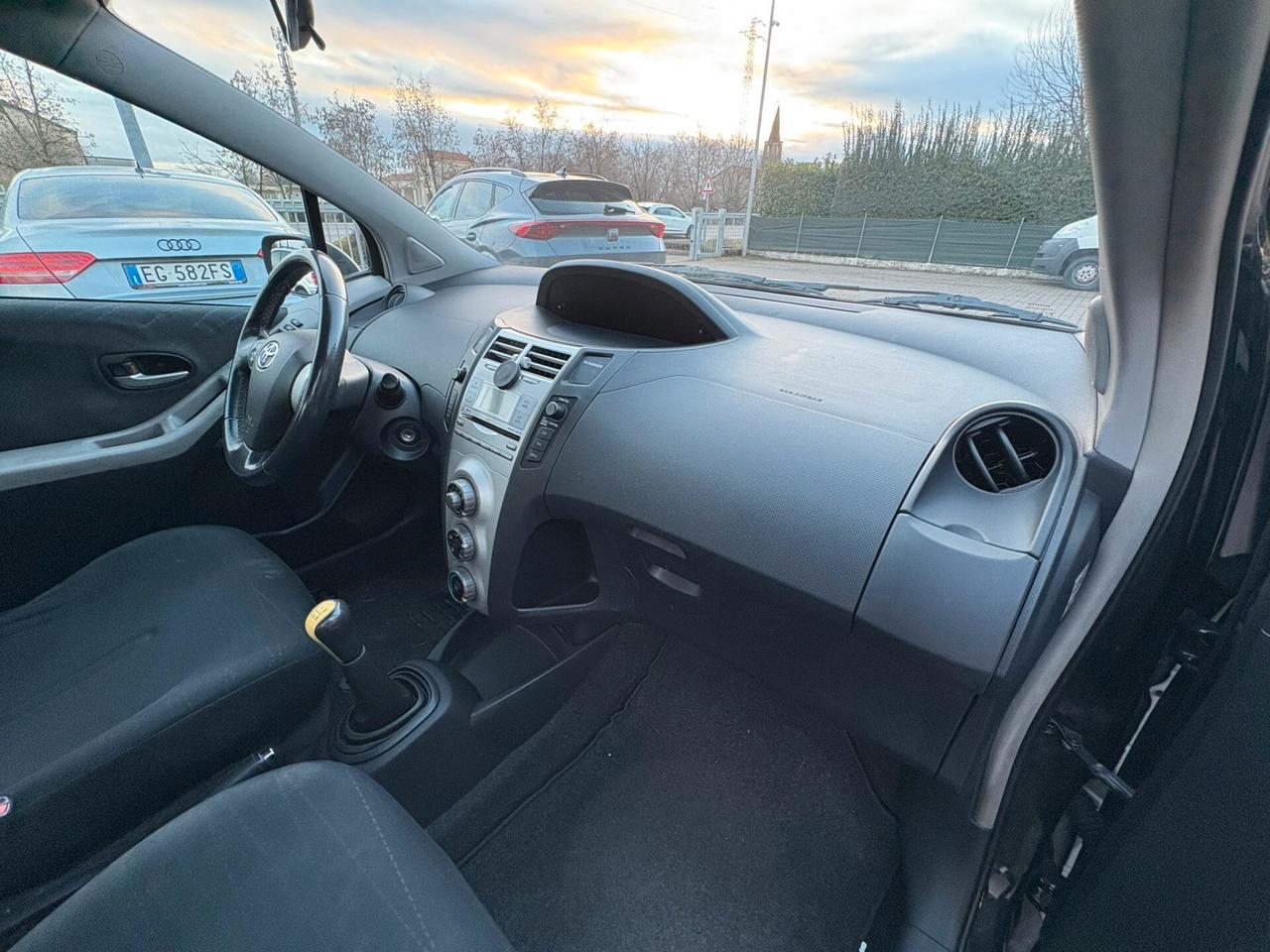 TOYOTA YARIS 1.4 D-4D 5/PORTE SI A NEOPATENTATI