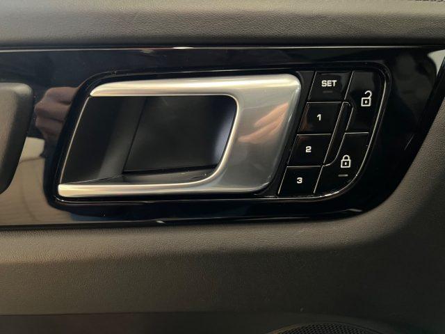 PORSCHE Cayenne Coupé 4.0 V8 Turbo //BOSE/SPORT CHRONO//22//