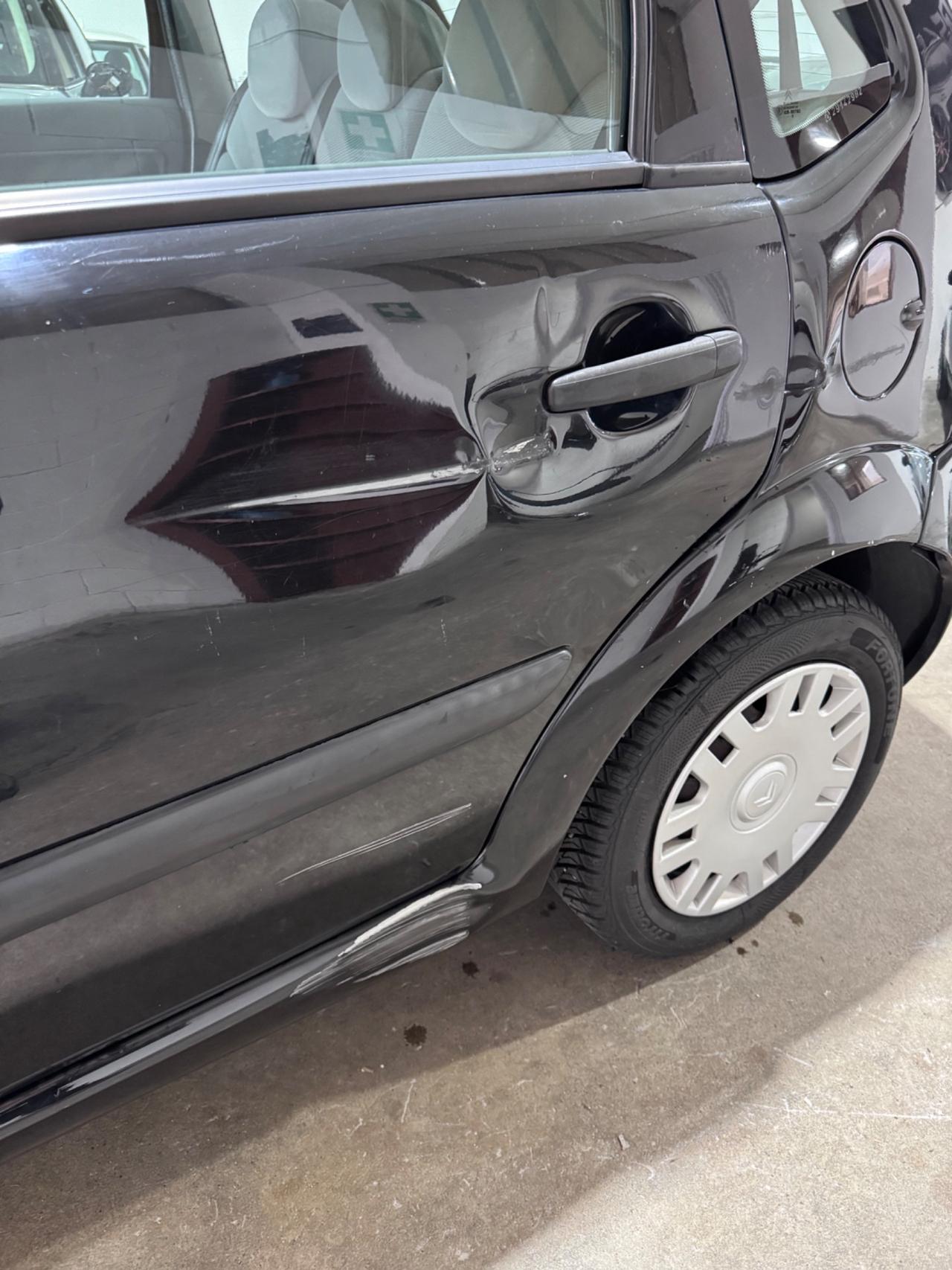 Citroen C3 1.1 Gold by Pinko