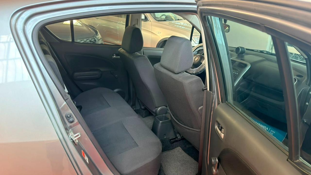 Suzuki Splash 1.0 L