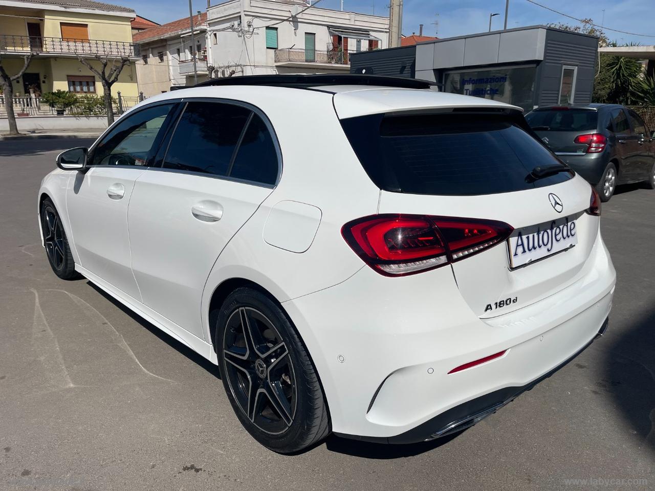 MERCEDES-BENZ A 180 d Automatic Premium