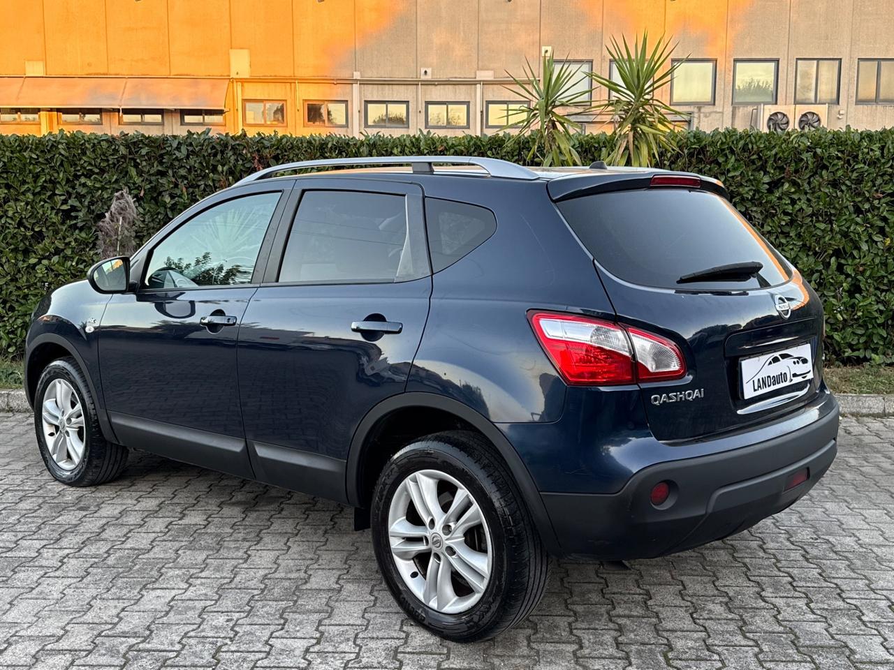 Nissan Qashqai 2.0 dCi NAVI TETTO PANORAMICO