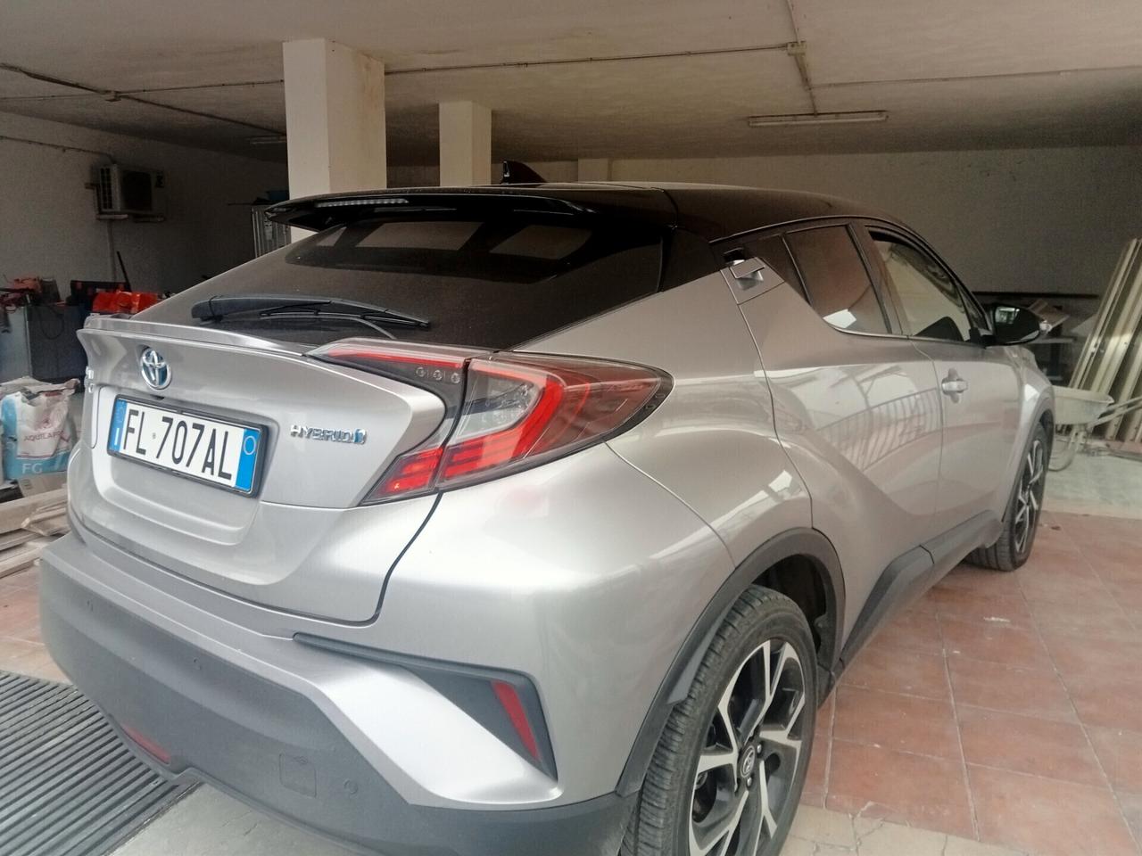 Toyota C-HR 1.8 Hybrid E-CVT Active