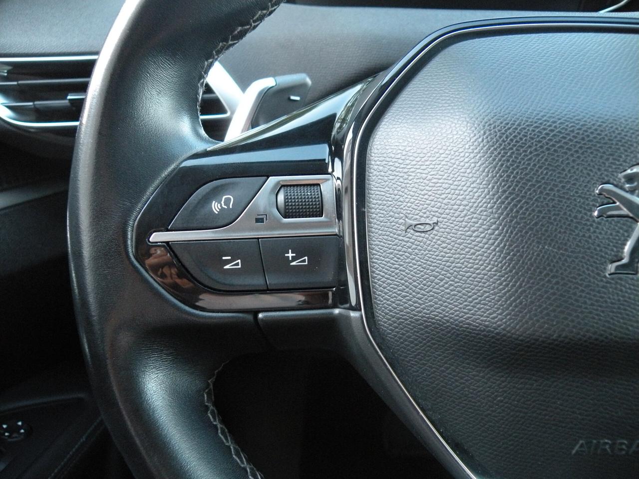 PEUGEOT 3008 1.5 BlueHDi 130CV EAT8 ALLURE 2021