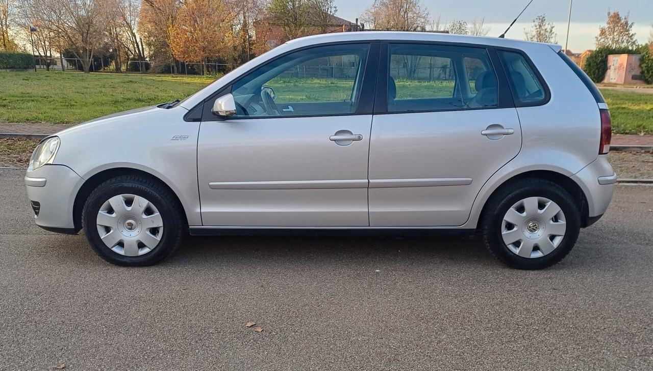 Volkswagen Polo 1.2/70CV 12V 5p. Comfortline