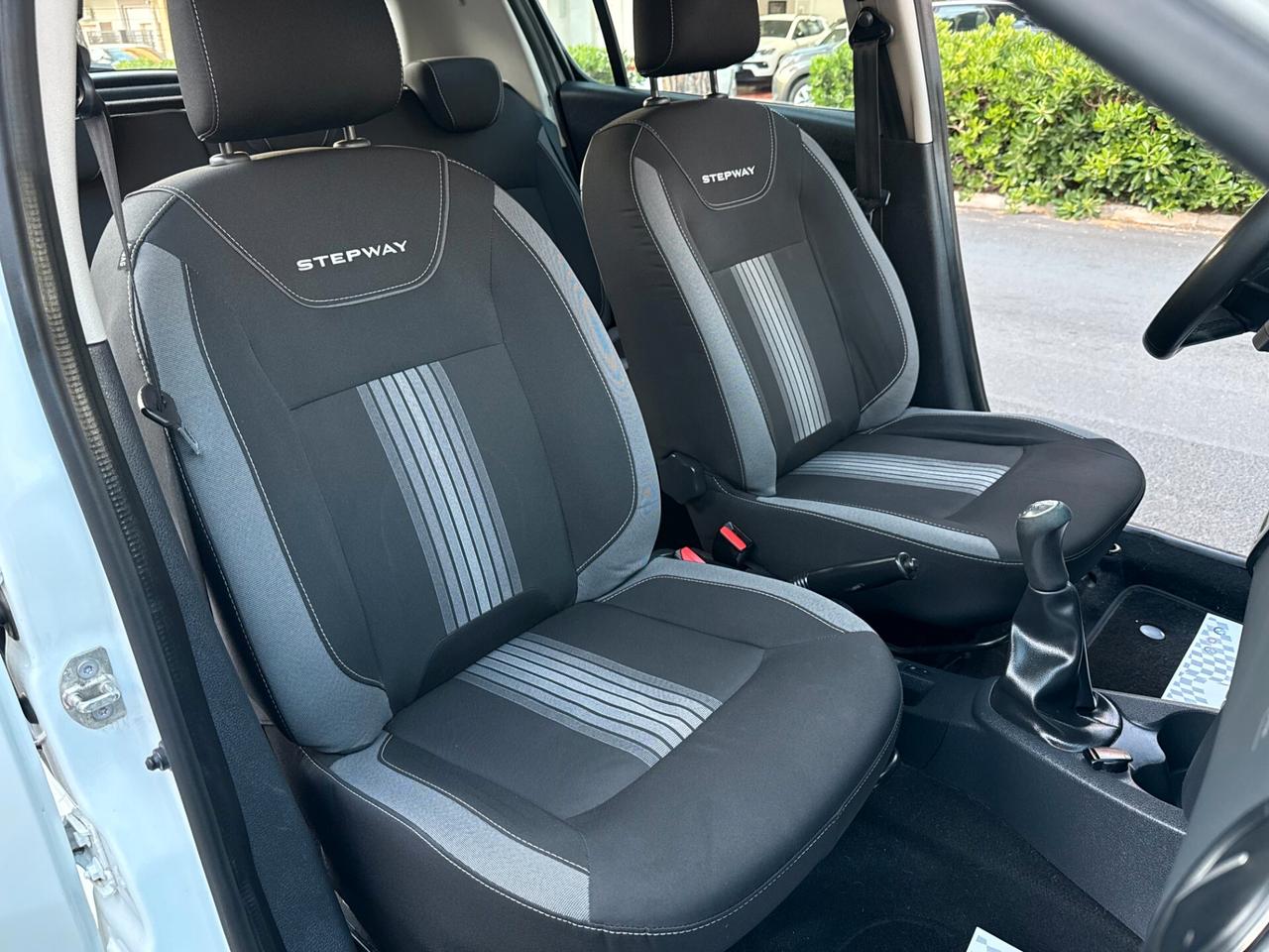 Dacia Sandero 0.9 TCe 90CV NAVI CAMERA LED - 2018