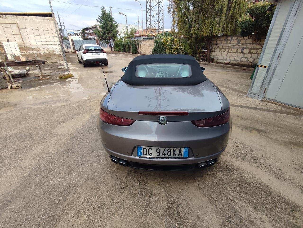 Alfa Romeo Spider 2.4 JTDm 210CV