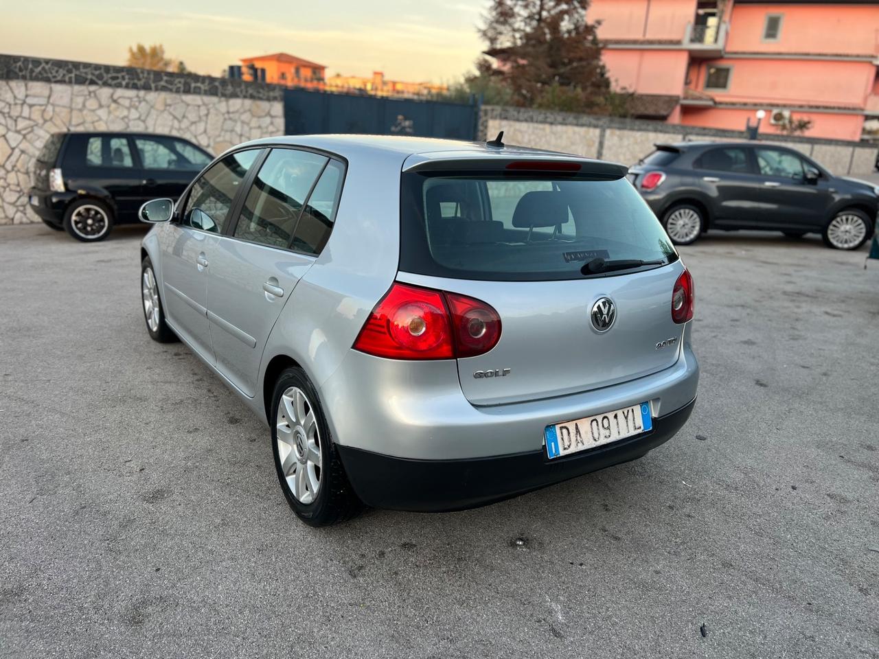 Volkswagen Golf 2.0 16V TDI 5p. Sportline