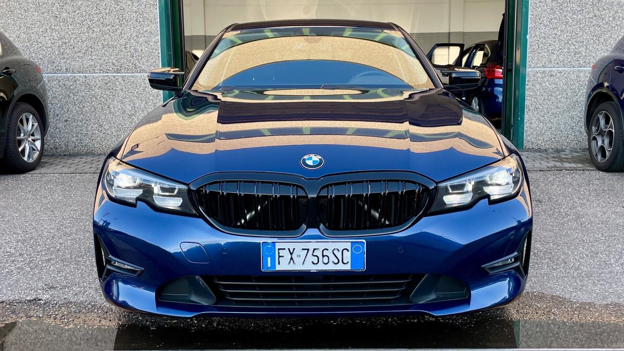 BMW 320D 2.0 ADVANTAGE 190CV - FULL LED, CAR PLAY