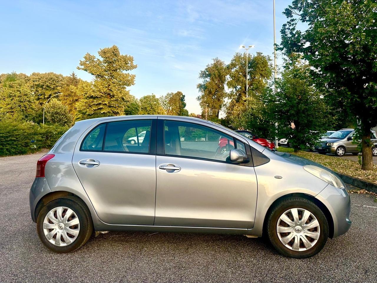 Toyota Yaris 1.3 5 porte Sol