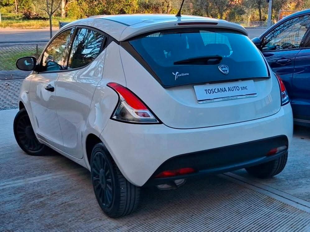 Lancia Ypsilon 1.2 69 CV 5 porte S&S Gold