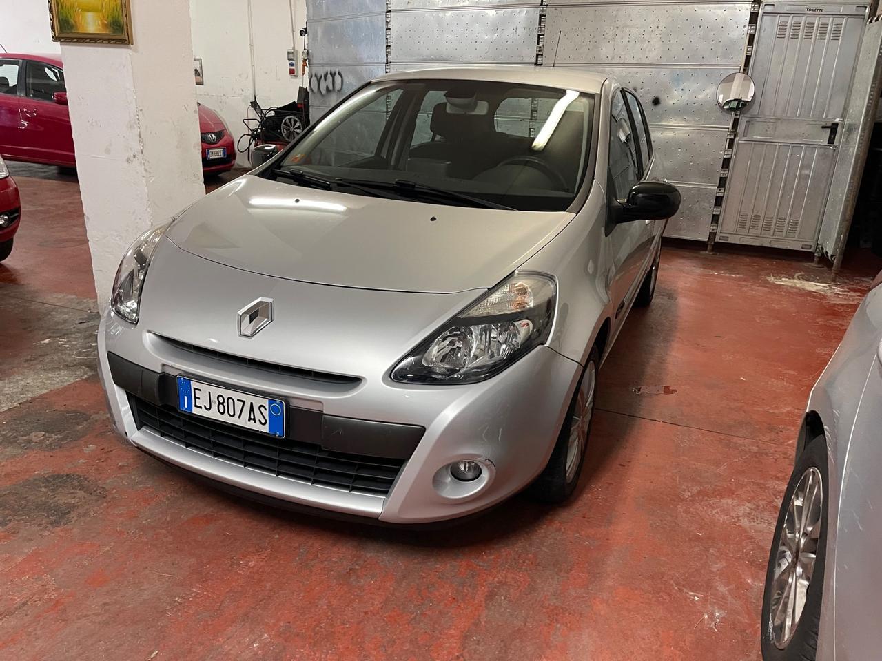 Renault Clio 1.2 16V 5 porte Dynamique