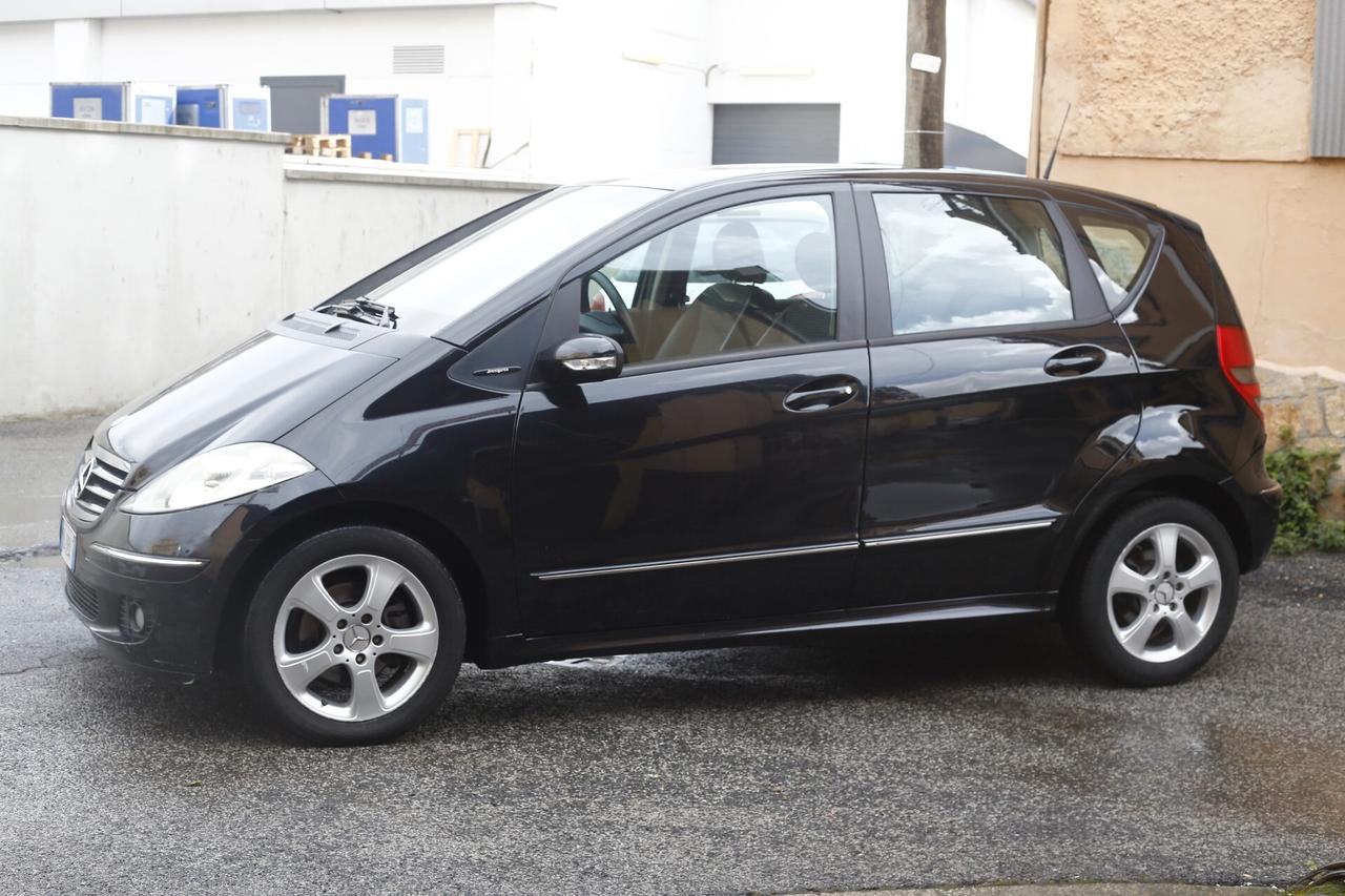 Mercedes-benz A 150 Classic Basic