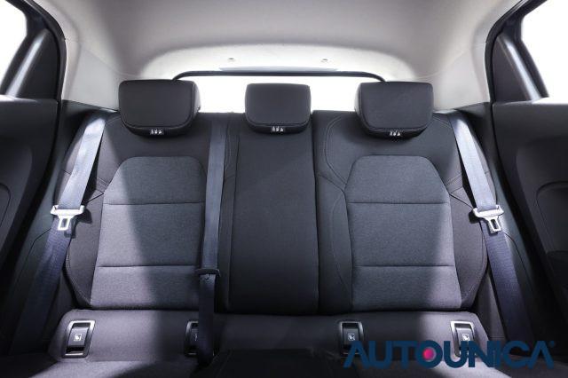 RENAULT Clio TCE 90 CV 5 PORTE BUSINESS FARI LED