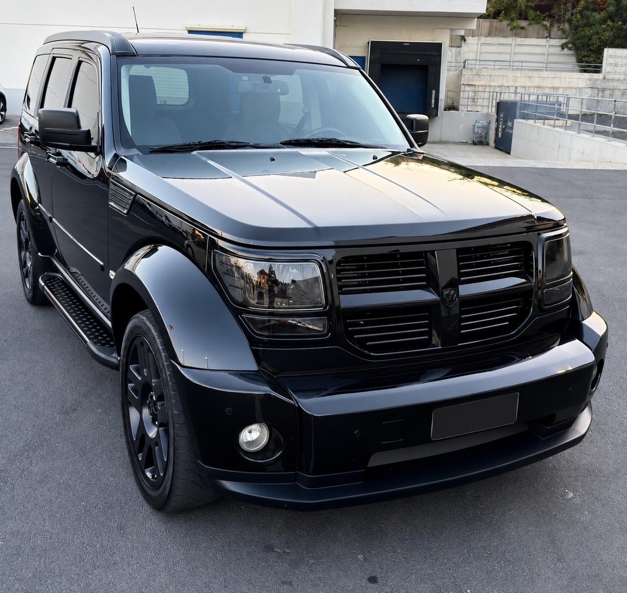 Dodge Nitro 2.8 CRD SXT 4WD BLACK Edition unica
