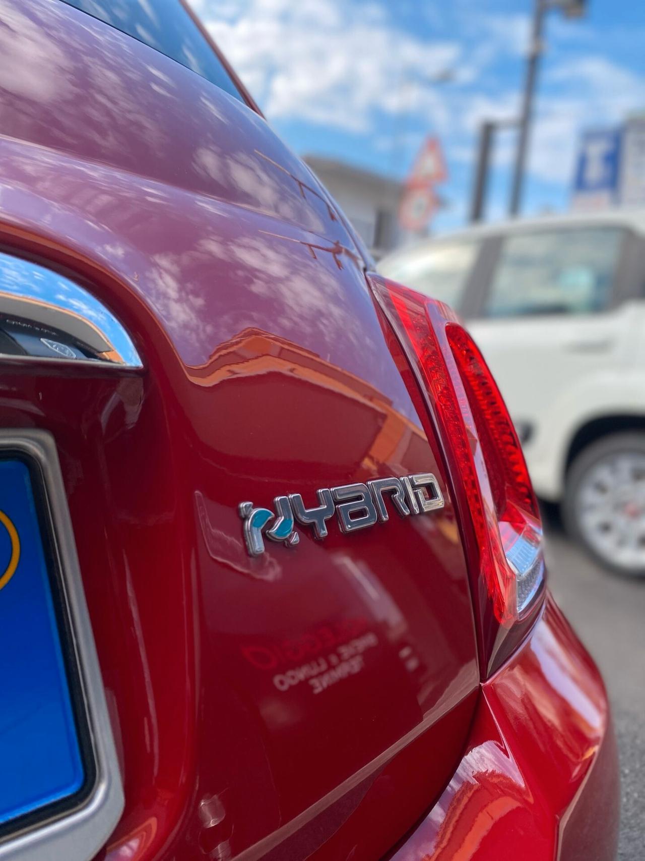 Fiat 500 1.0 Hybrid Red